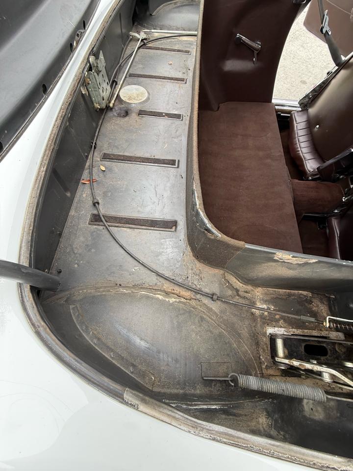 Mercedes-Benz 560 SL coupe 1989