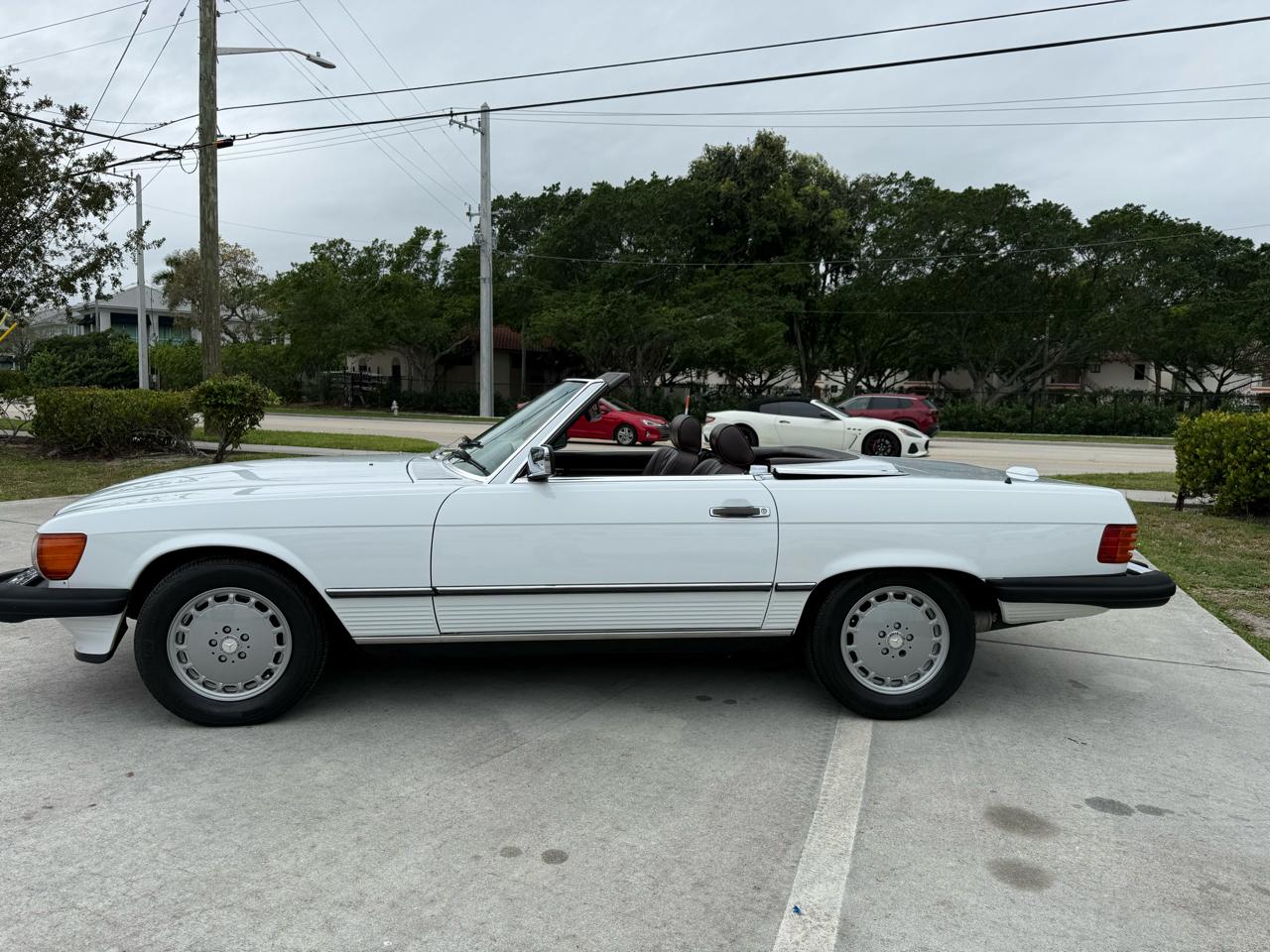 Mercedes-Benz 560 SL coupe 1989