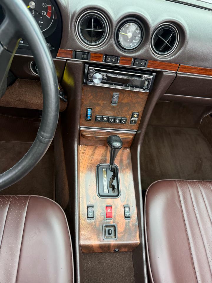 Mercedes-Benz 560 SL coupe 1989