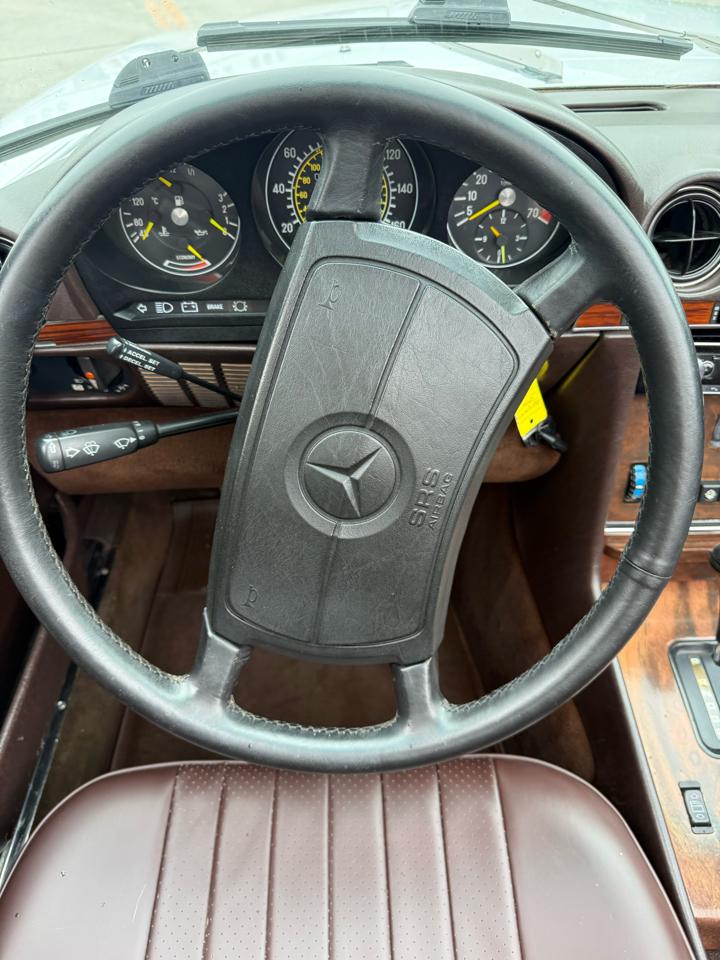 Mercedes-Benz 560 SL coupe 1989