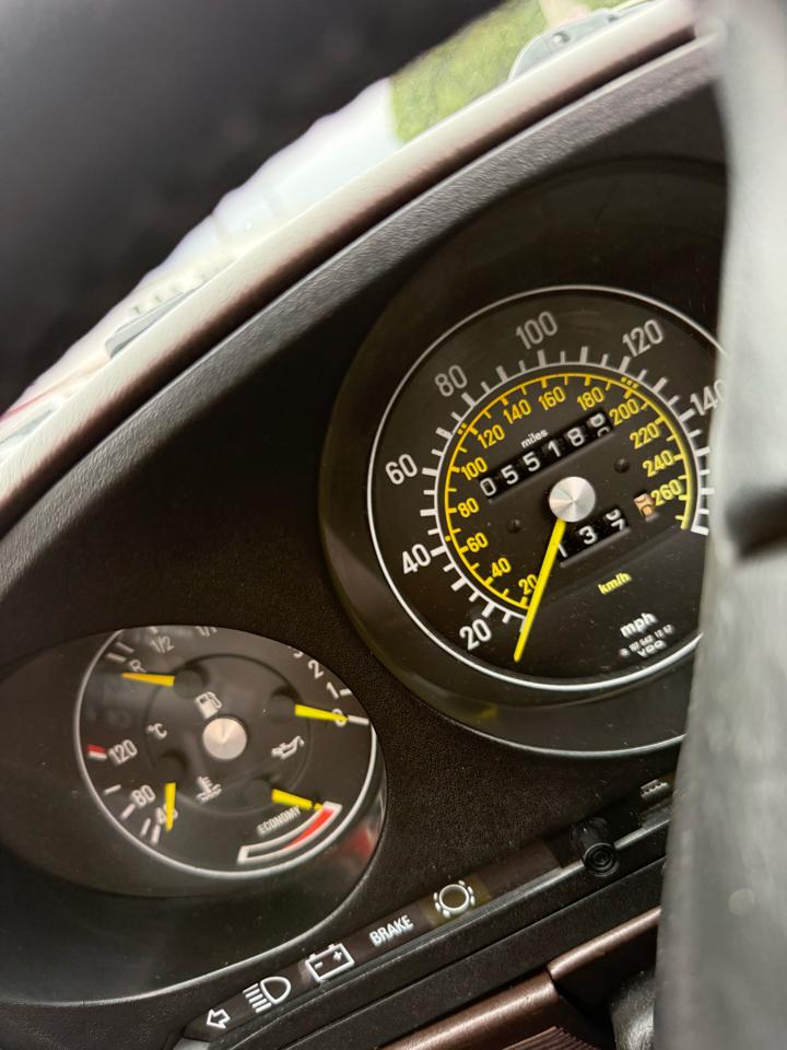 Mercedes-Benz 560 SL coupe 1989