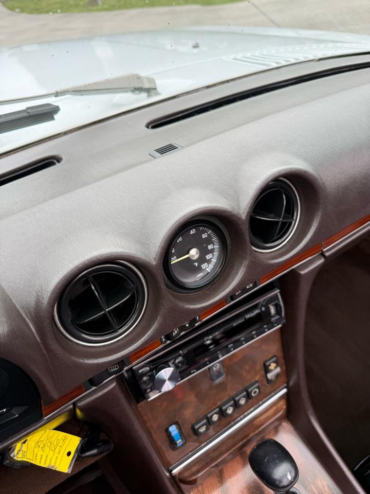 Mercedes-Benz 560 SL coupe 1989