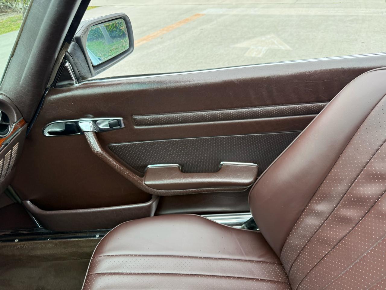 Mercedes-Benz 560 SL coupe 1989