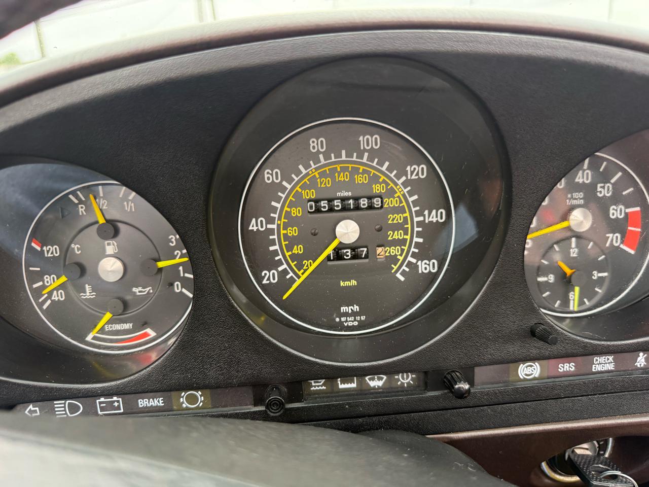 Mercedes-Benz 560 SL coupe 1989