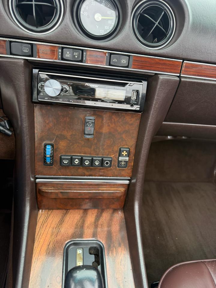 Mercedes-Benz 560 SL coupe 1989