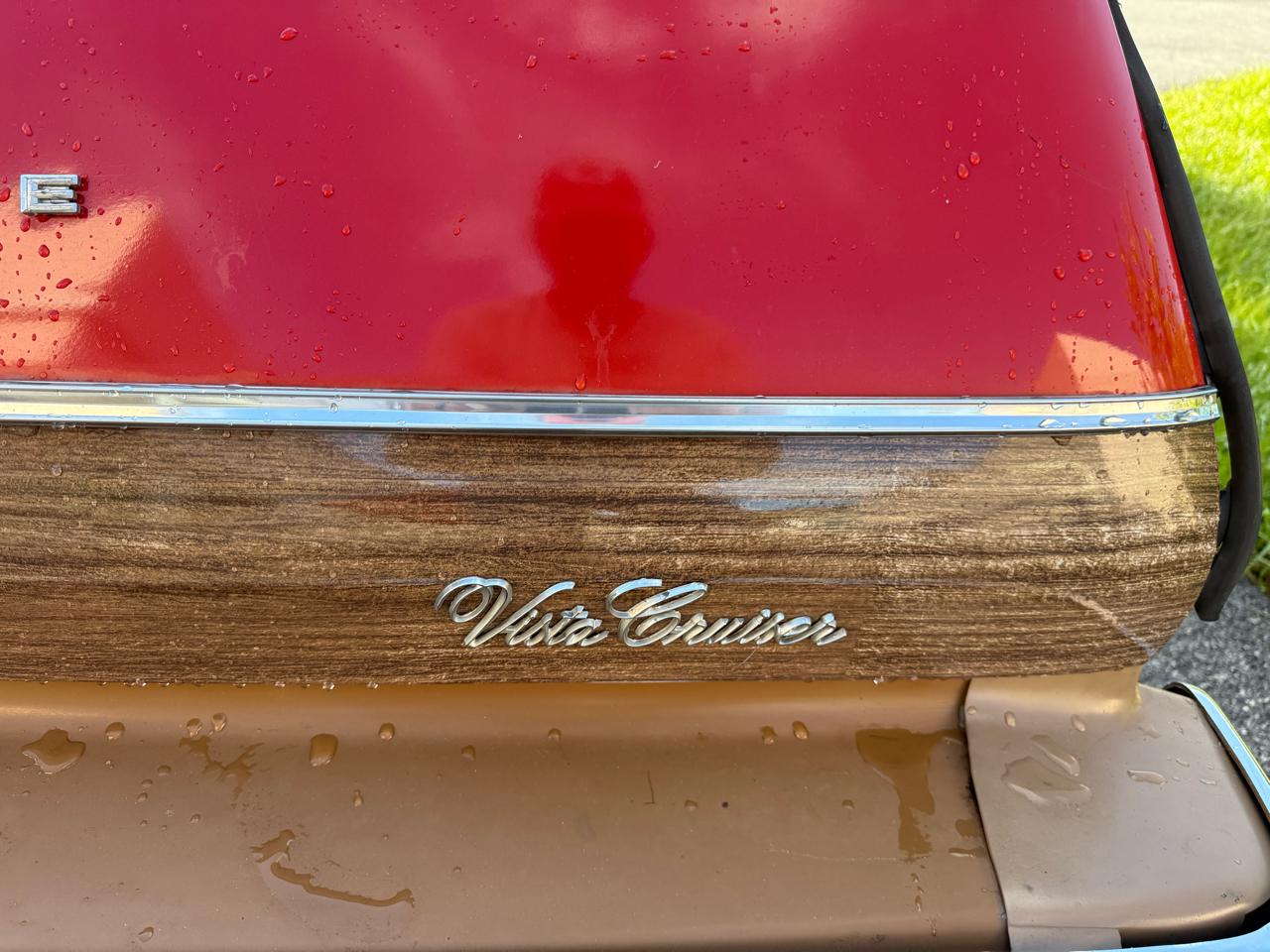 Oldsmobile Vista  1975