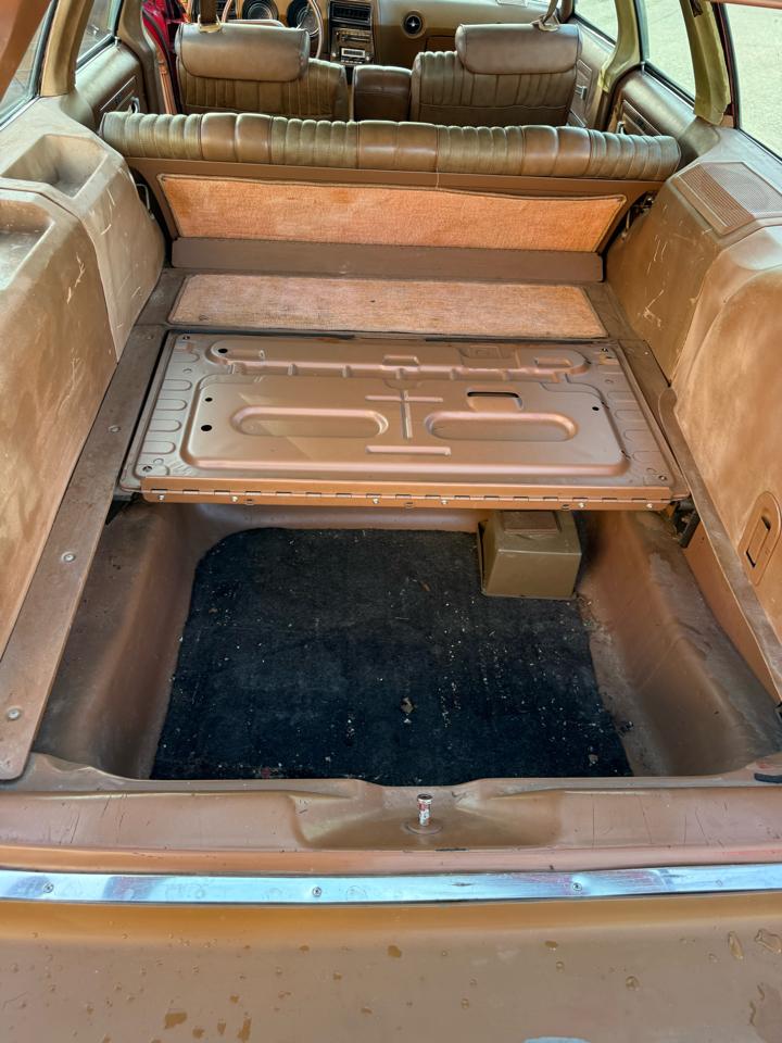 Oldsmobile Vista  1975