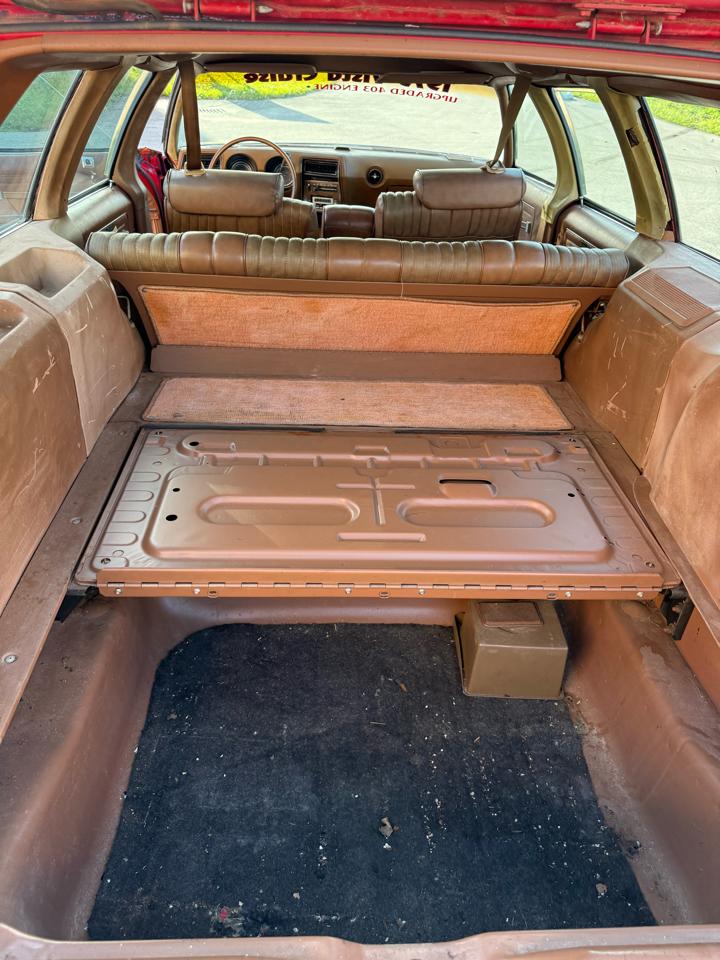 Oldsmobile Vista  1975