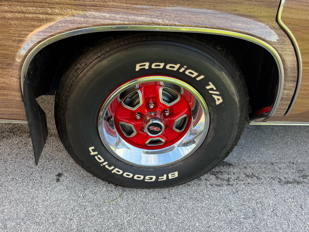 Oldsmobile Vista  1975
