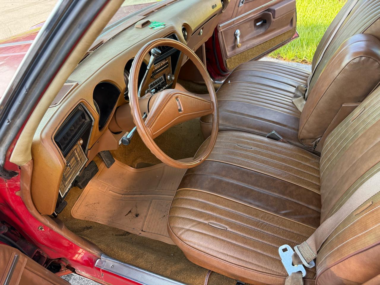 Oldsmobile Vista  1975