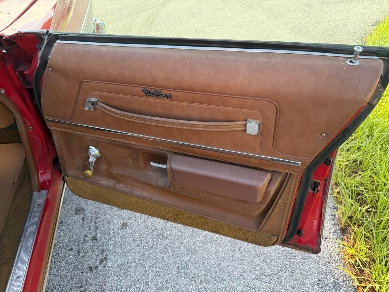 Oldsmobile Vista  1975