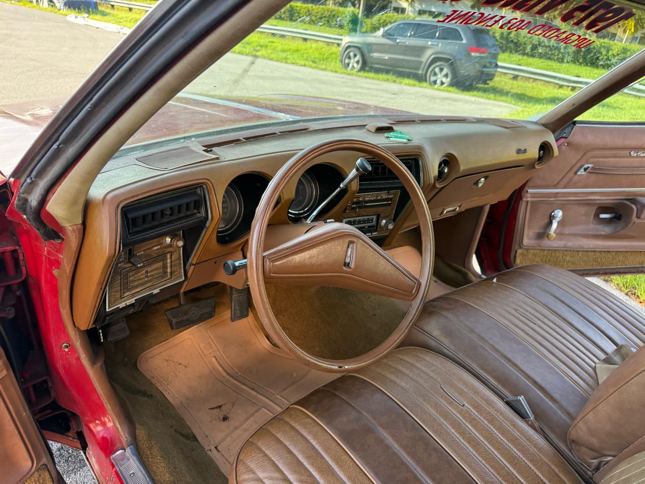 Oldsmobile Vista  1975