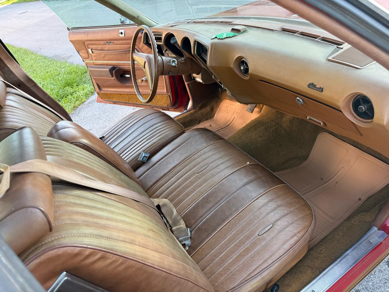 Oldsmobile Vista  1975