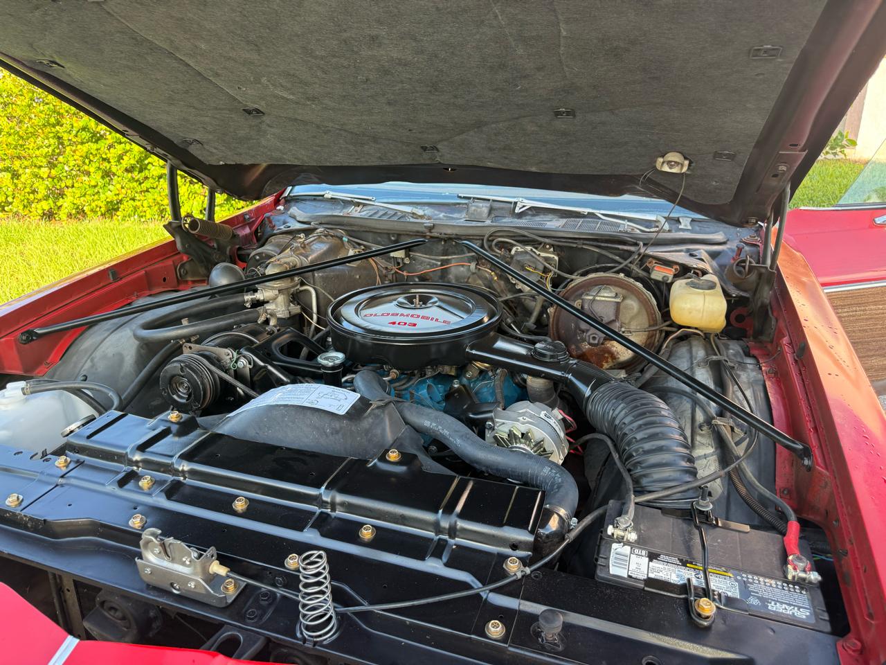 Oldsmobile Vista  1975