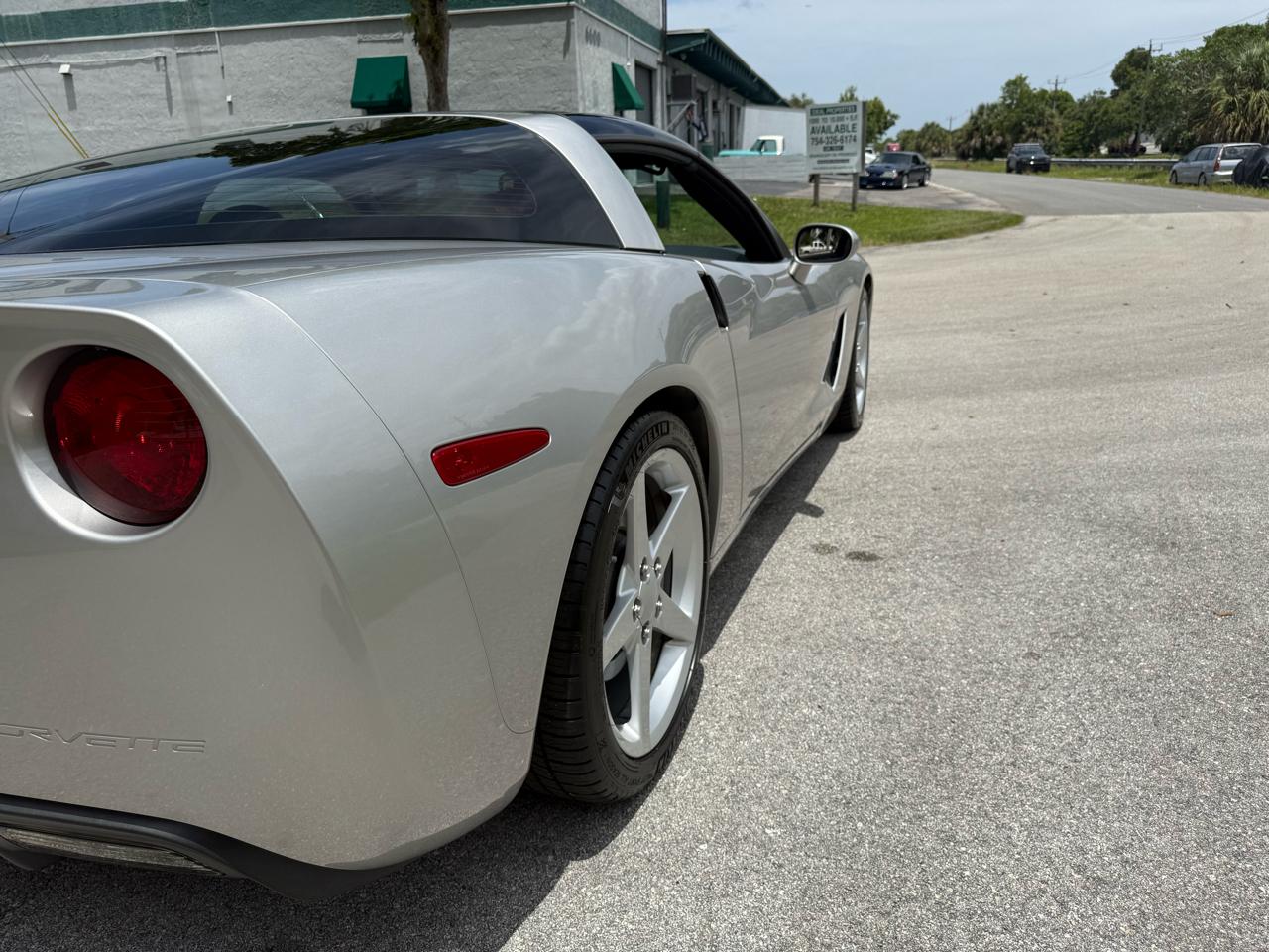 Chevrolet Corvette Coupe 2005