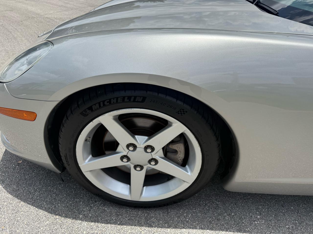 Chevrolet Corvette Coupe 2005
