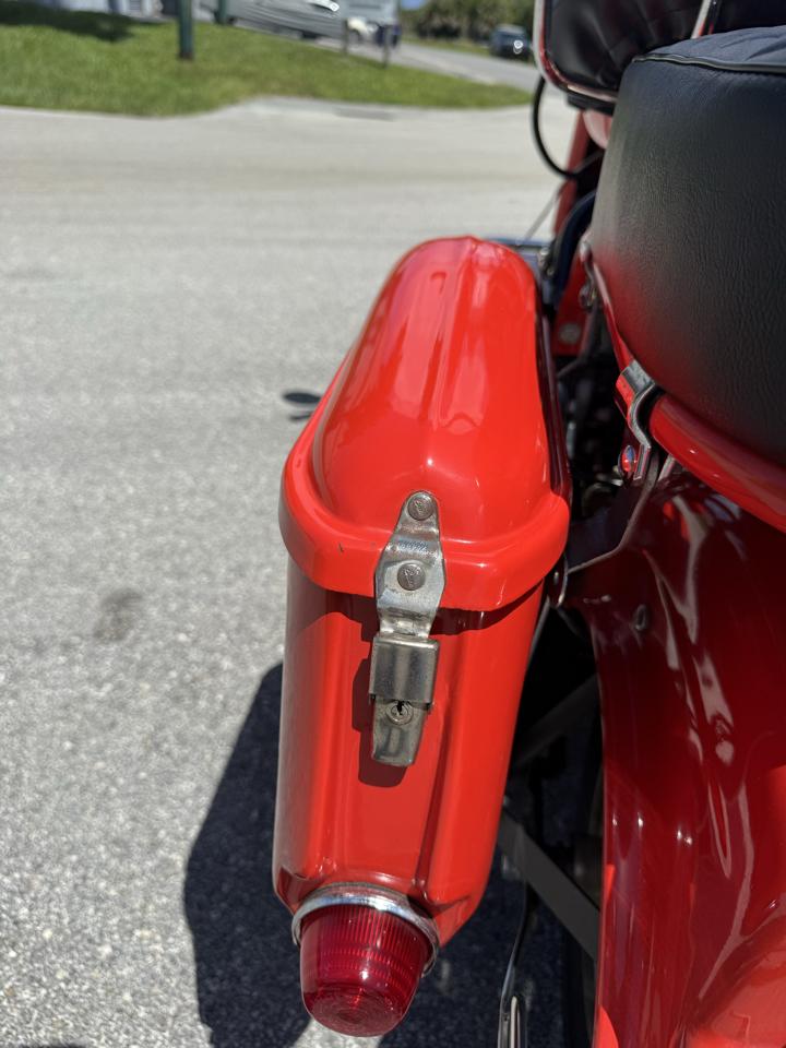 Cushman Scooter  1966