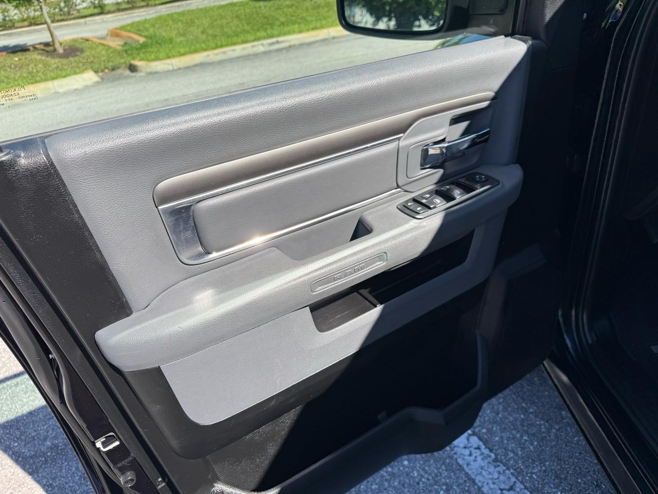 RAM 1500 Classic Tradesman Crew Cab LWB 2WD 2019