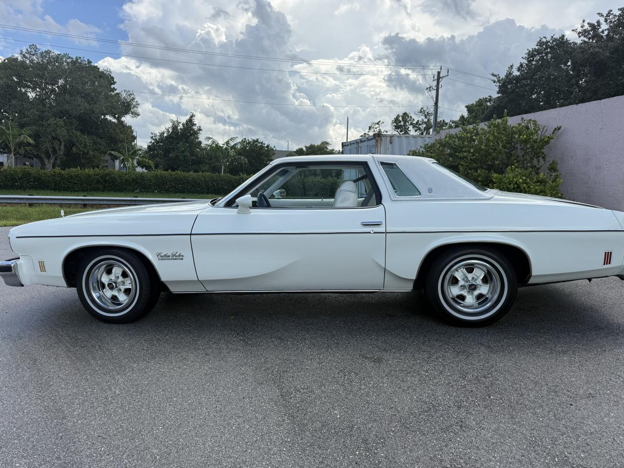 Oldsmobile Cutlass Salon 1975