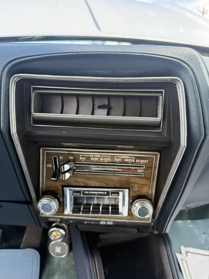 Oldsmobile Cutlass Salon 1975