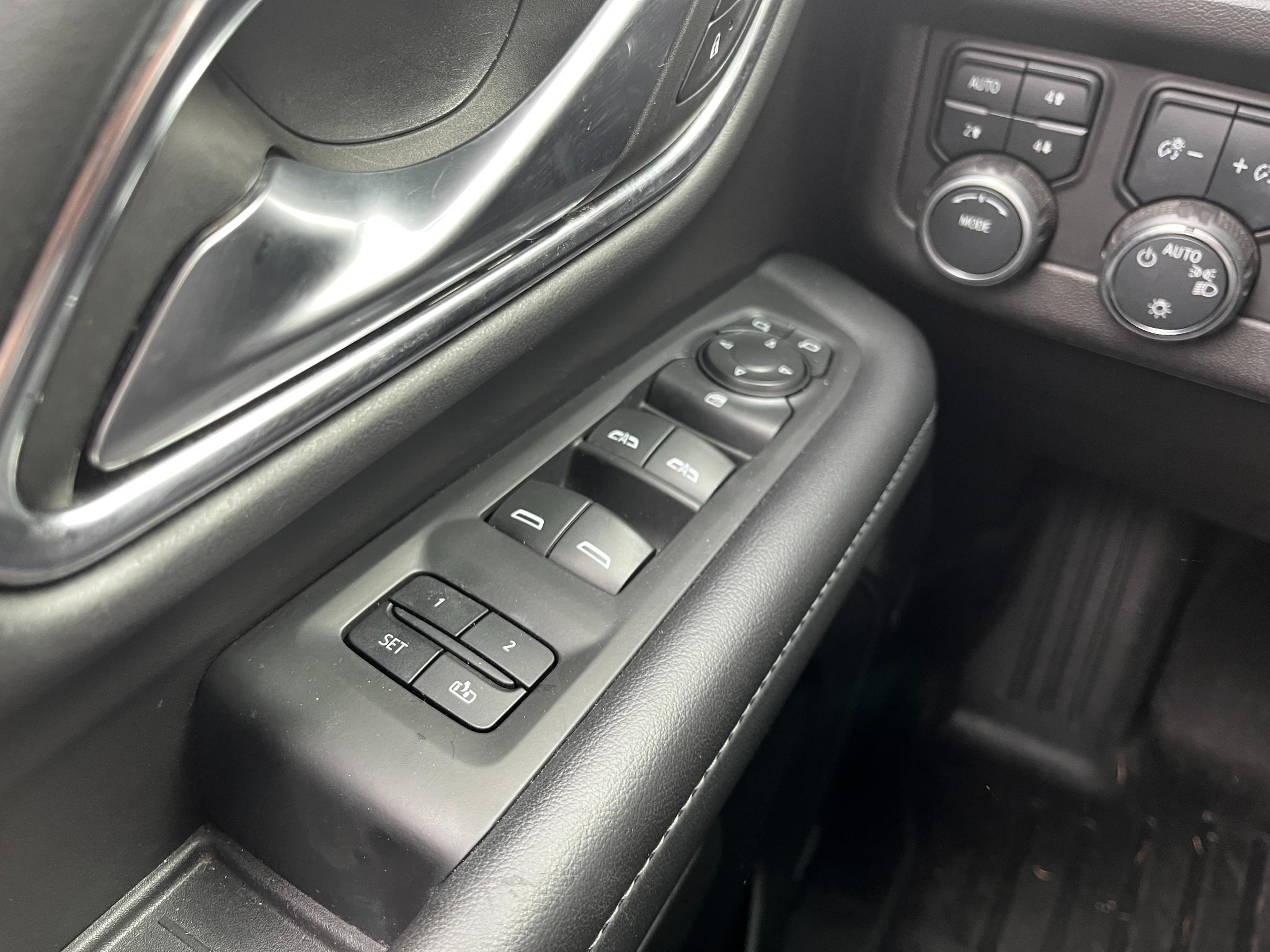 Chevrolet Tahoe 4WD 4dr Z71 2022