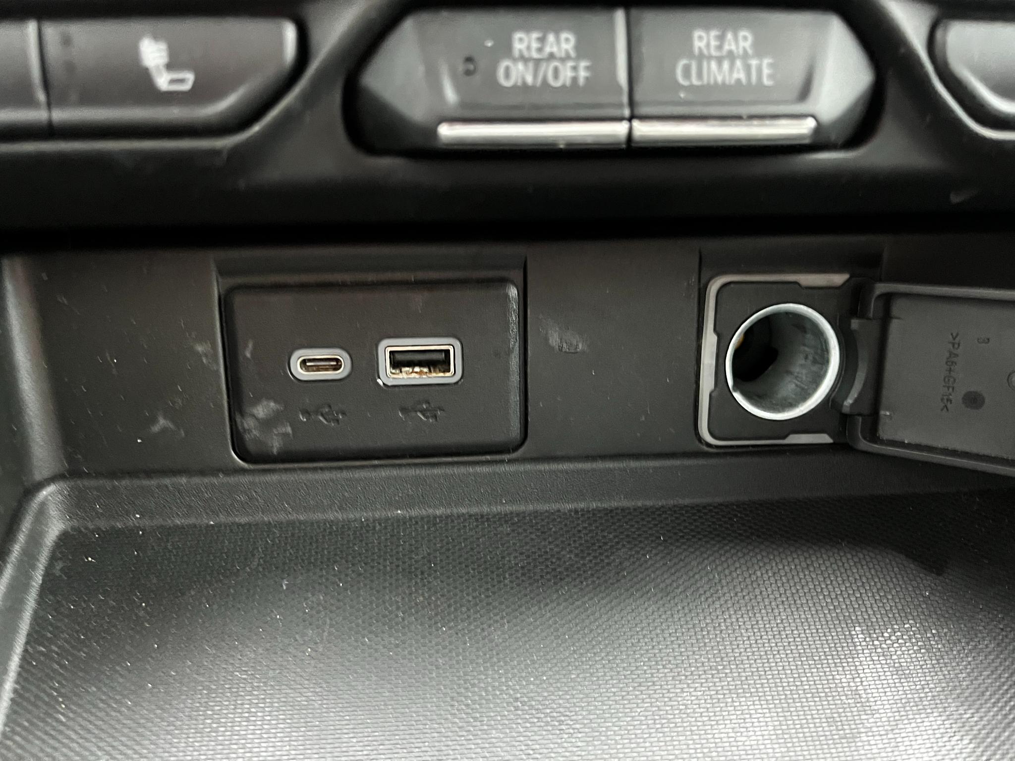 Chevrolet Tahoe 4WD 4dr Z71 2022