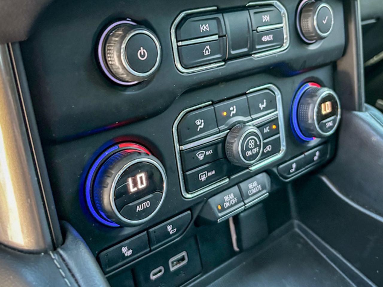 Chevrolet Tahoe 4WD 4dr Z71 2022