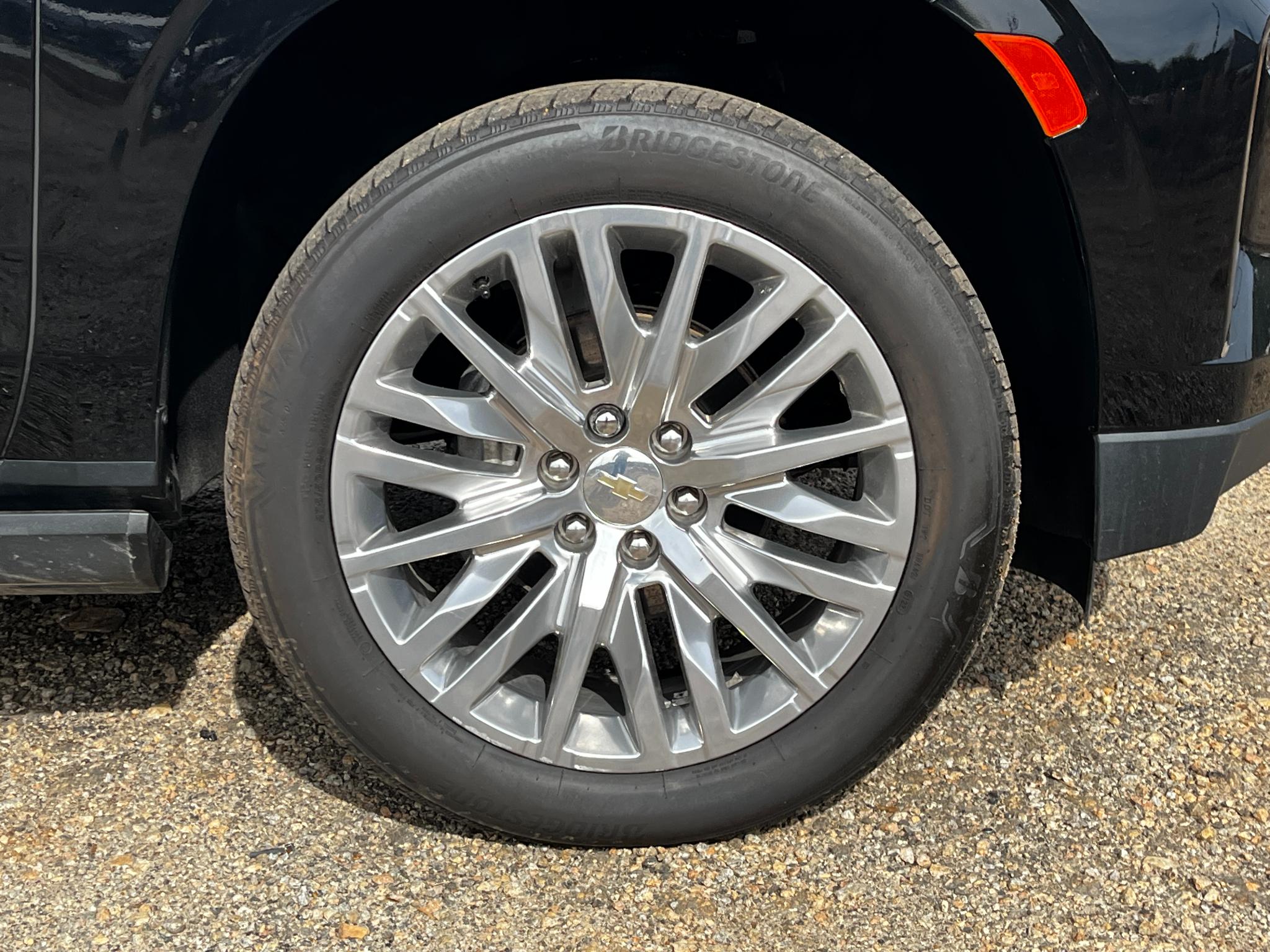 Chevrolet Suburban  2023