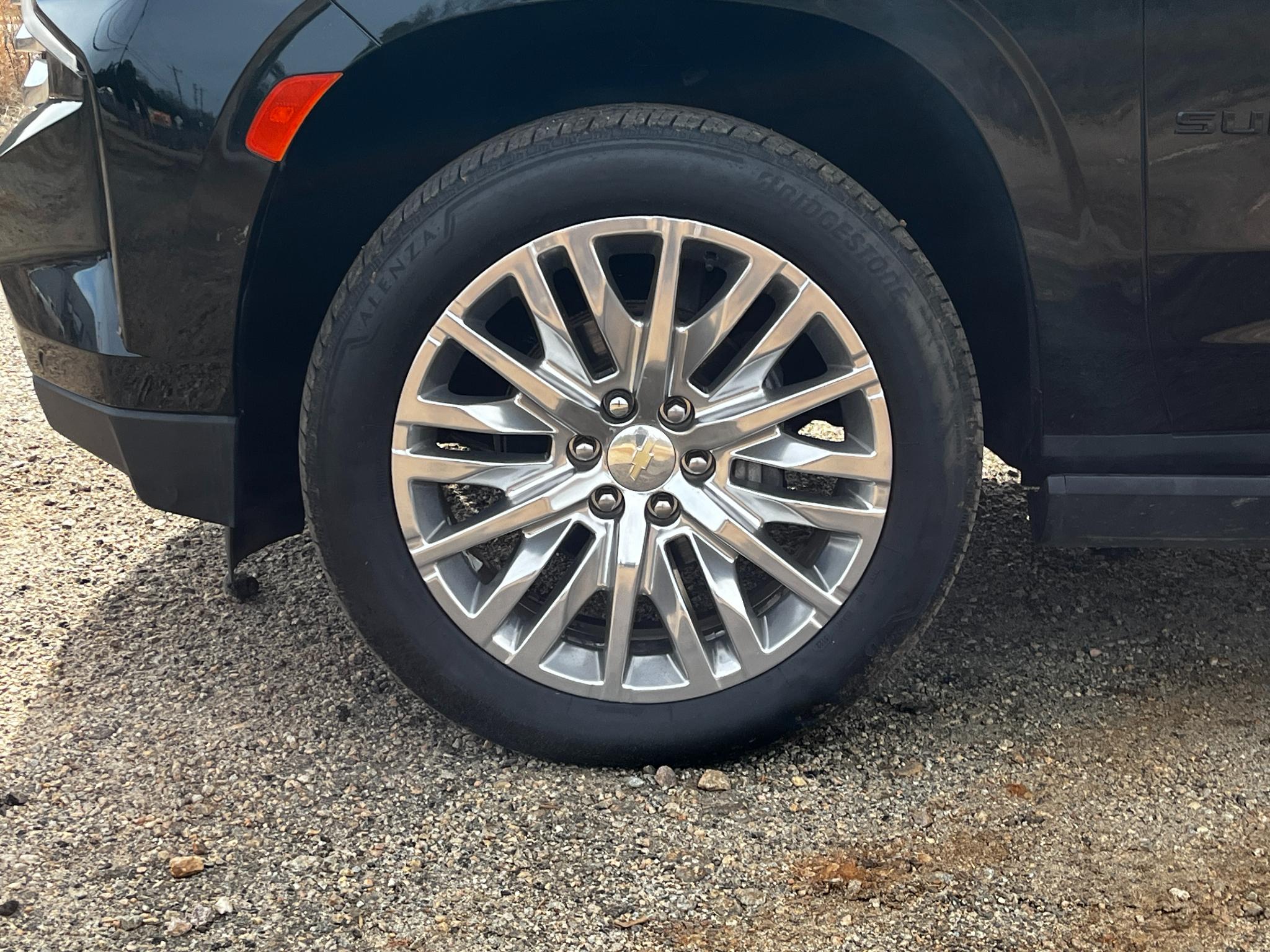 Chevrolet Suburban  2023