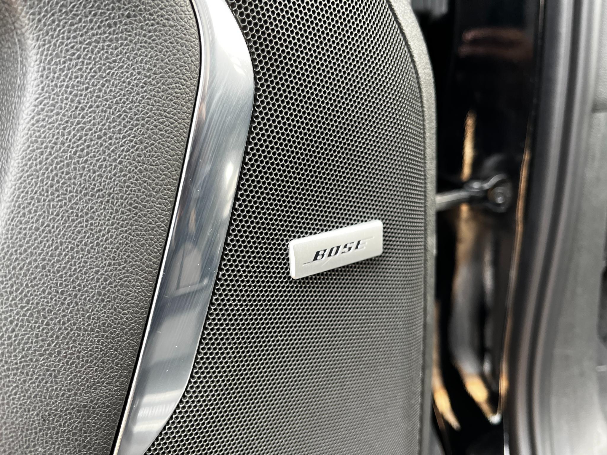 Chevrolet Suburban  2023