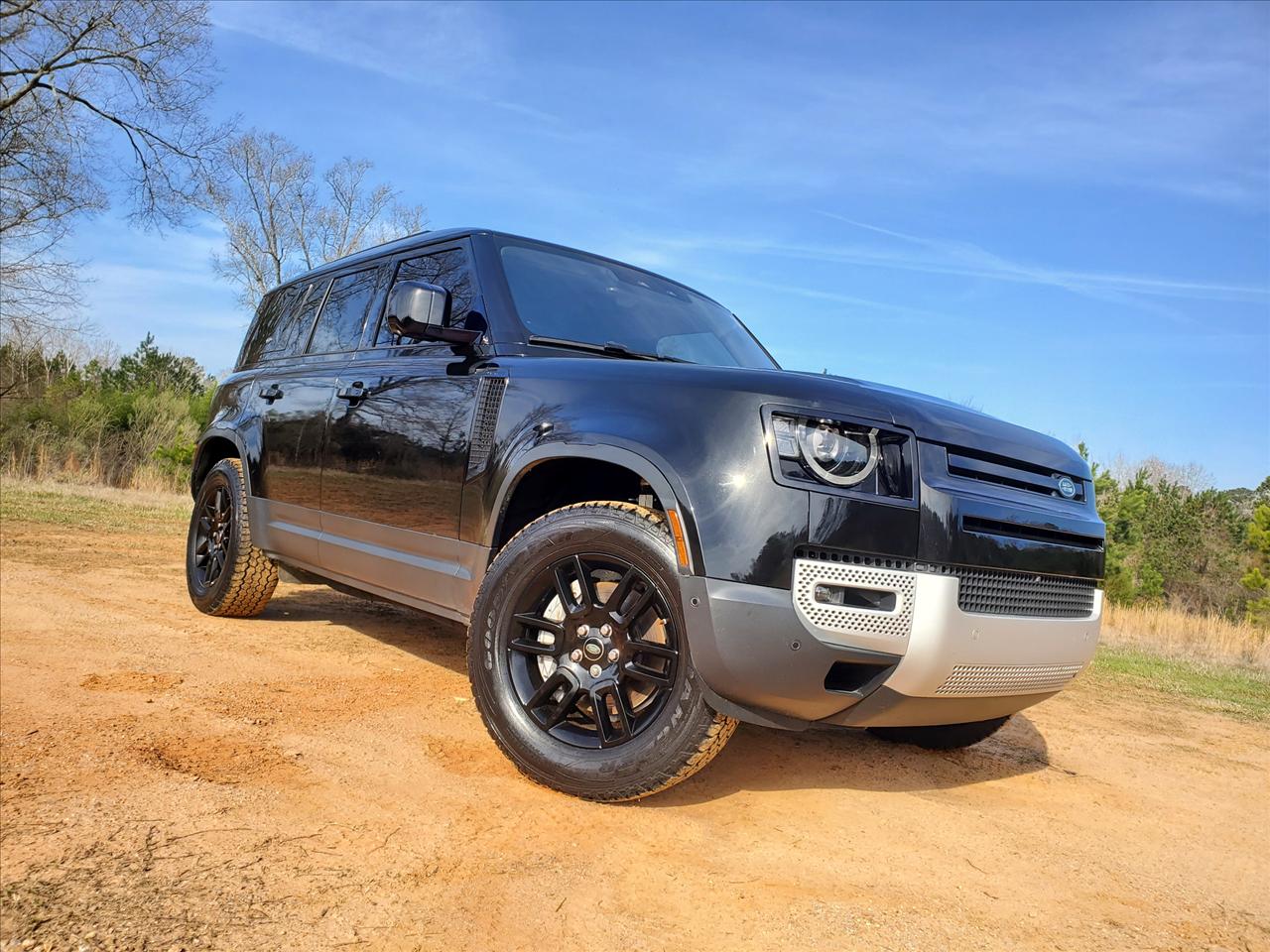 2020 Land Rover Defender SE