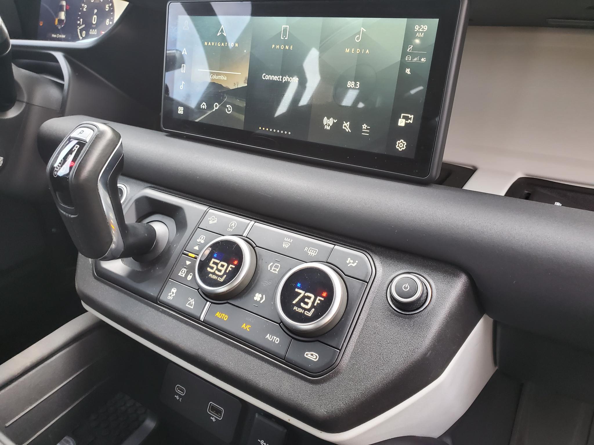 Land Rover Defender 110 SE AWD 2020