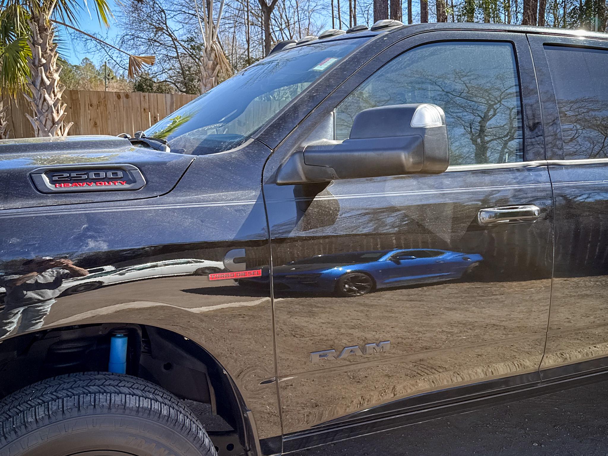 RAM 2500 Big Horn 4x4 Crew Cab 6'4" Box 2020