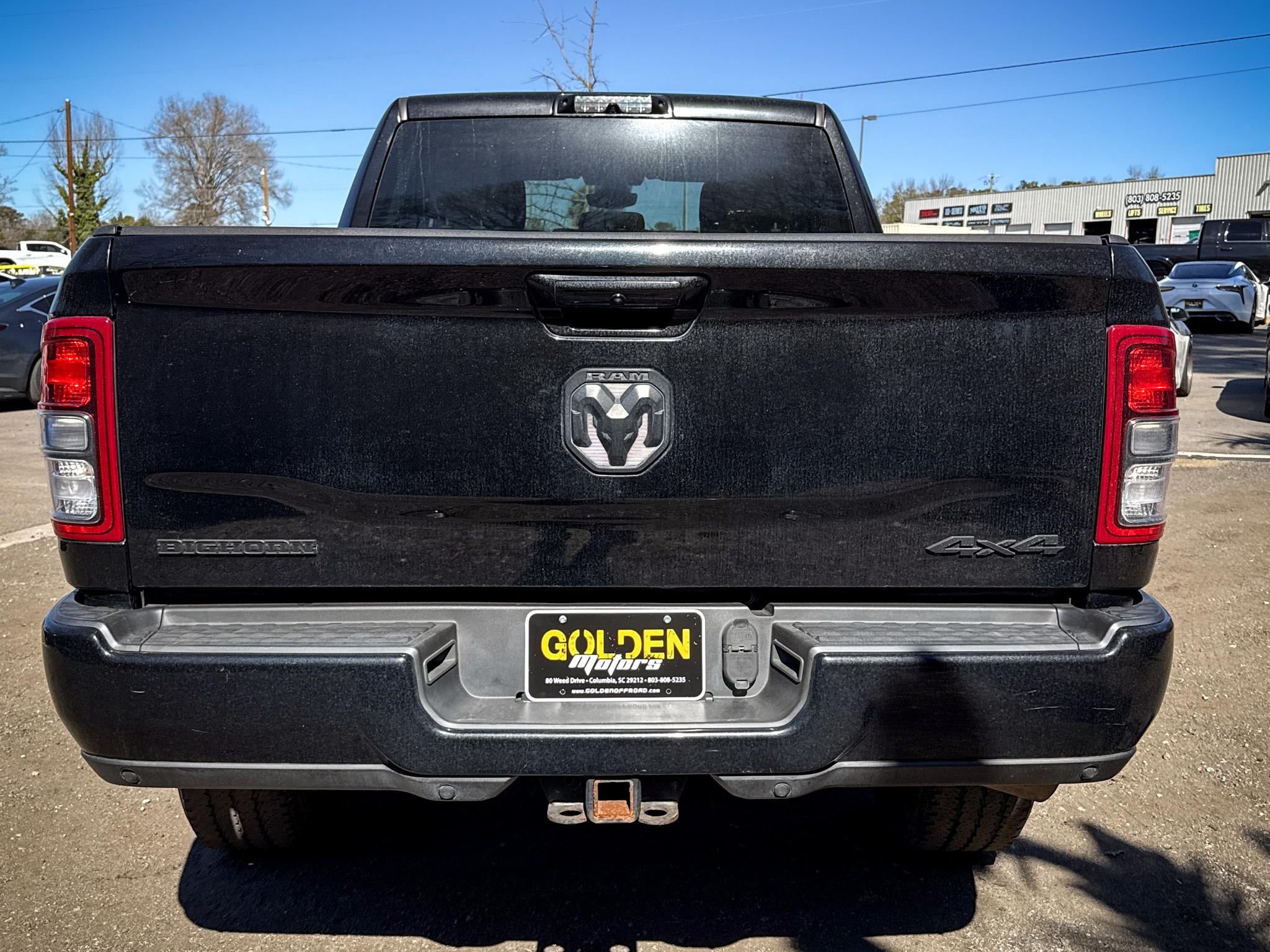 RAM 2500 Big Horn 4x4 Crew Cab 6'4" Box 2020