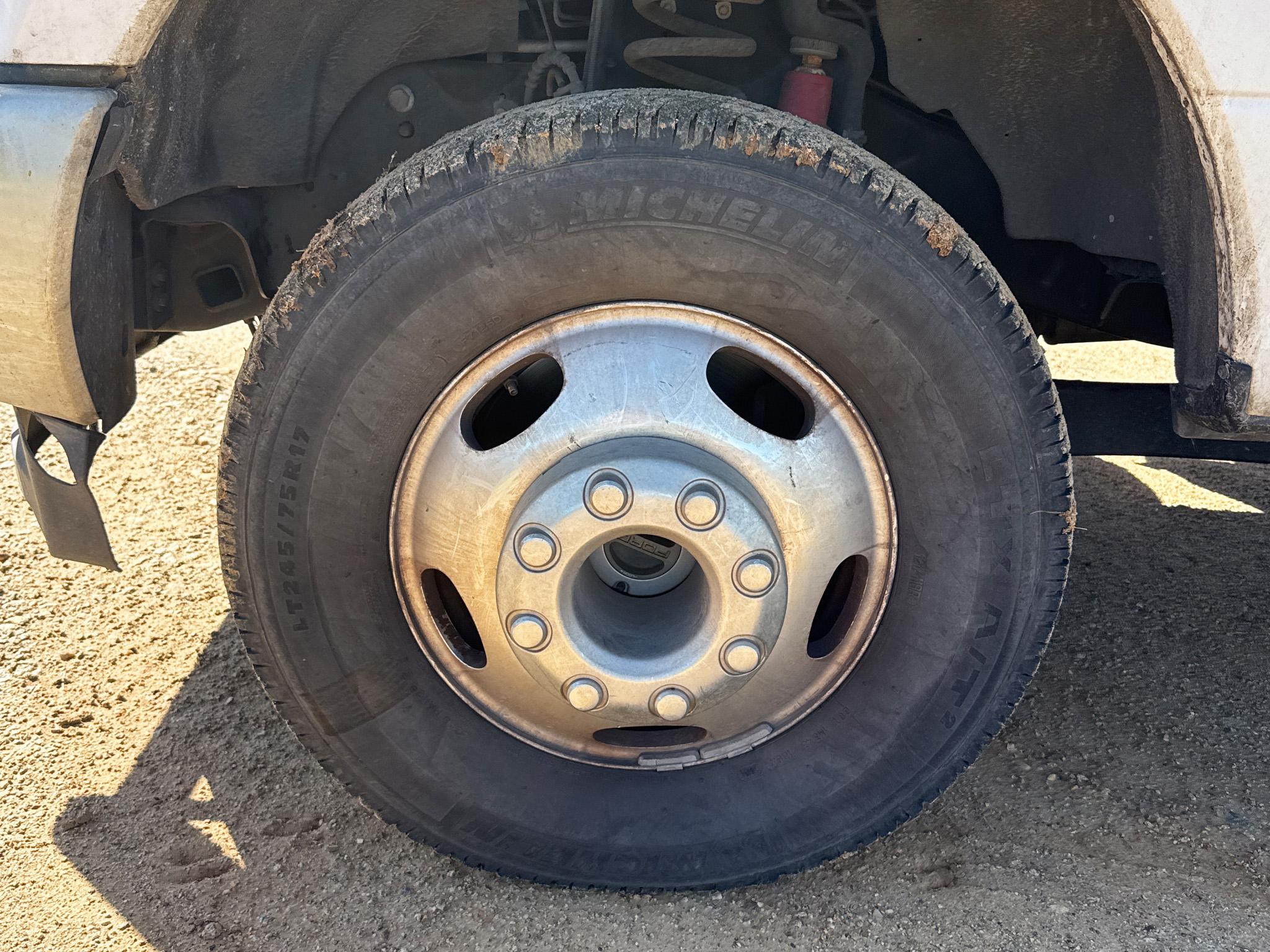 Ford Super Duty F-350 DRW  2017