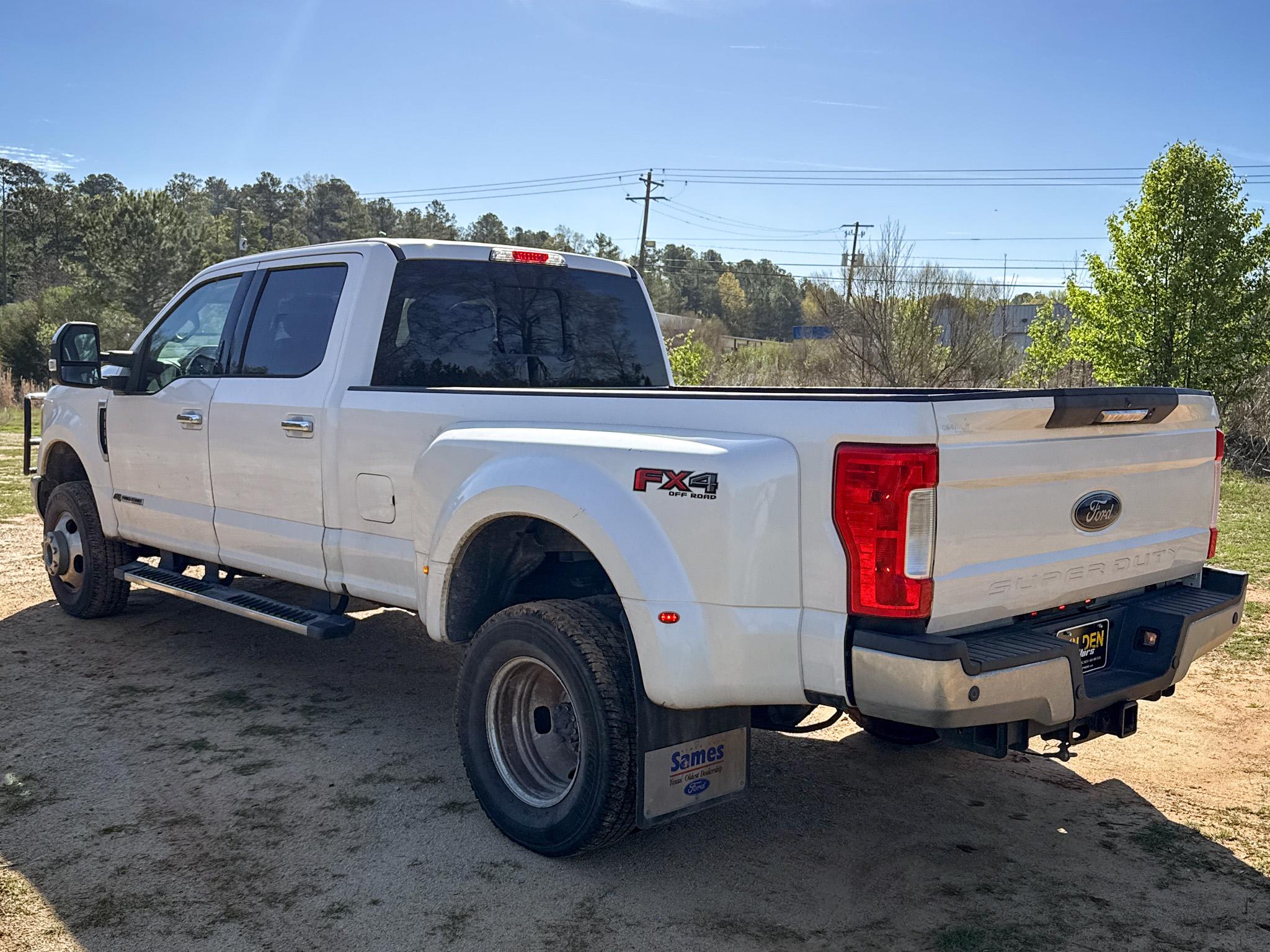 Ford Super Duty F-350 DRW  2017