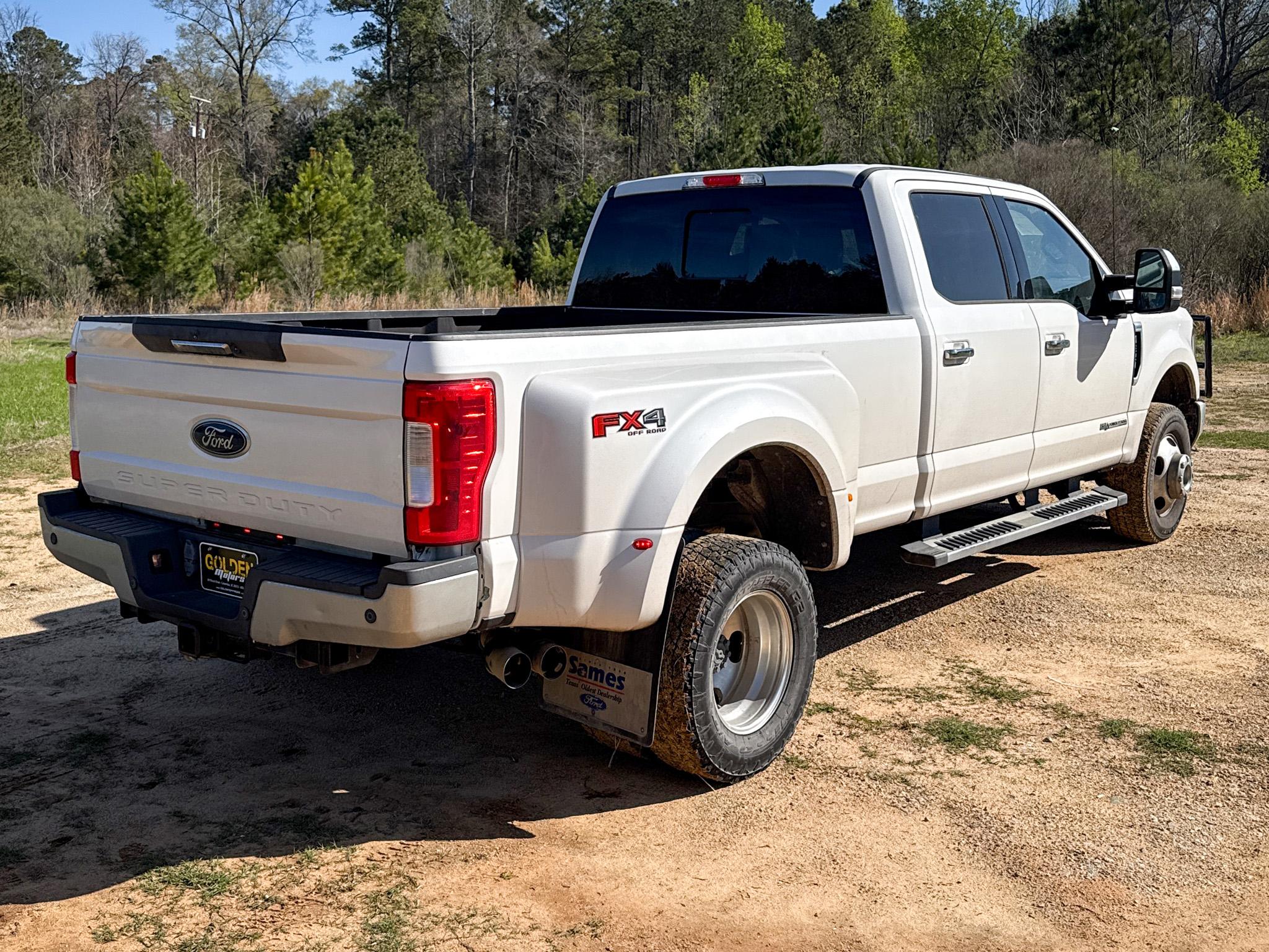 Ford Super Duty F-350 DRW  2017