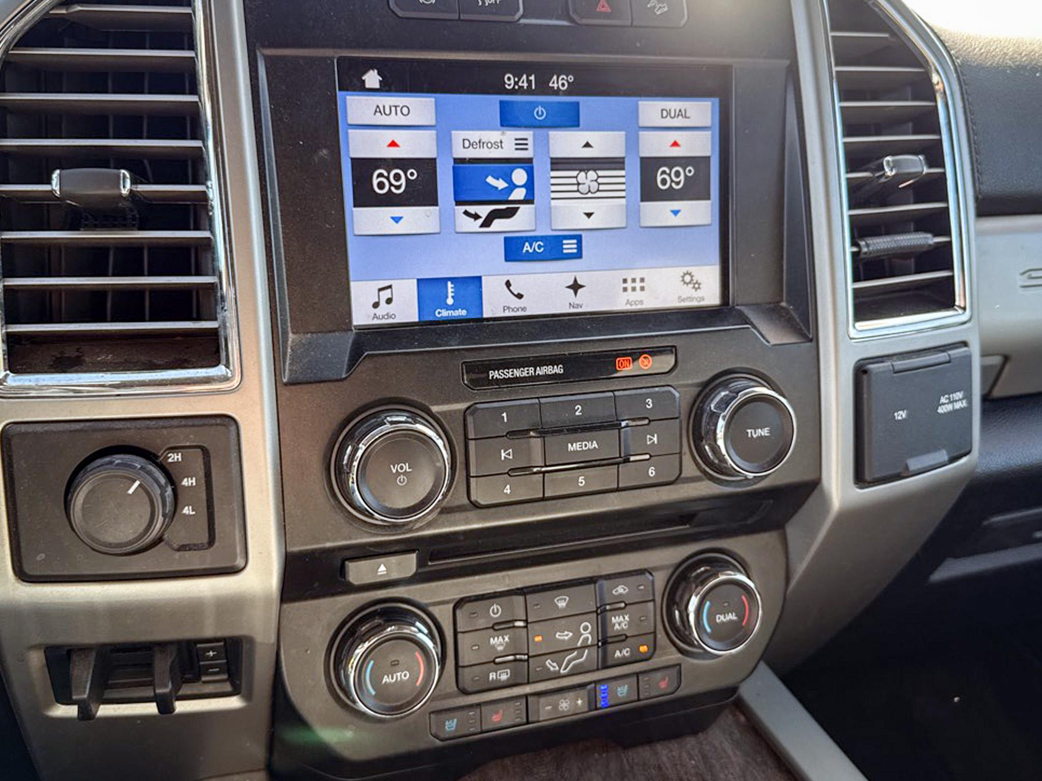 Ford Super Duty F-350 DRW  2017