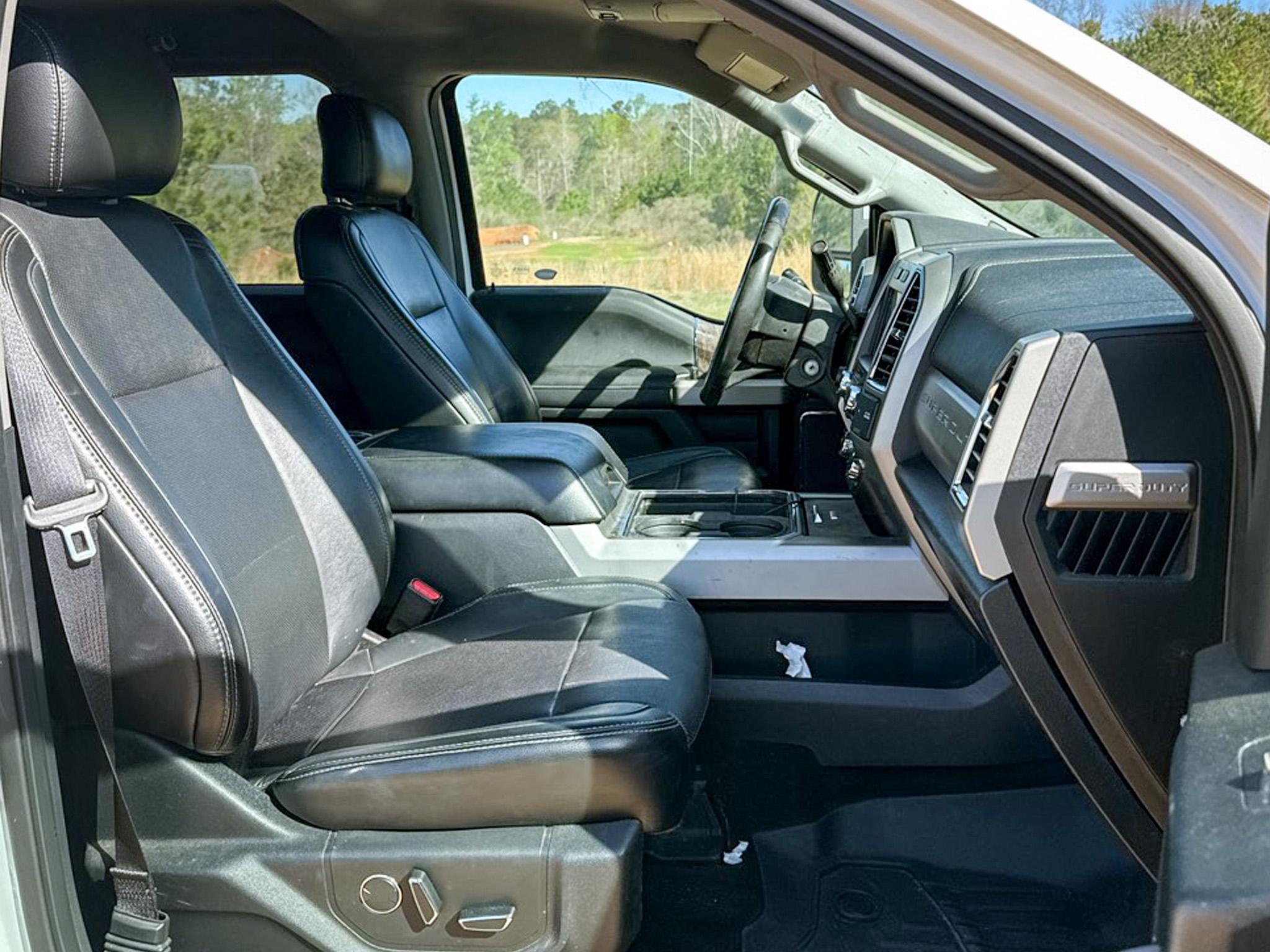 Ford Super Duty F-350 DRW  2017