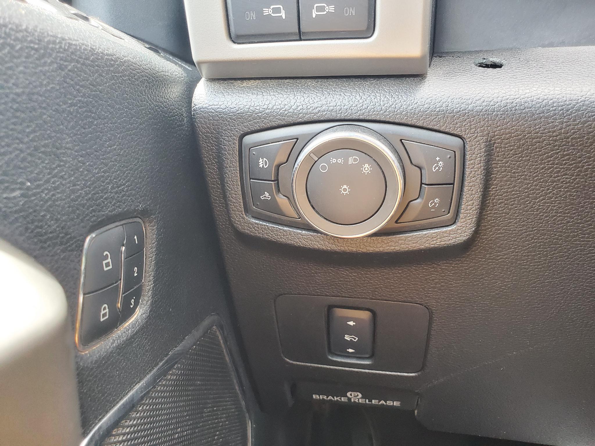 Ford Super Duty F-350 SRW  2017