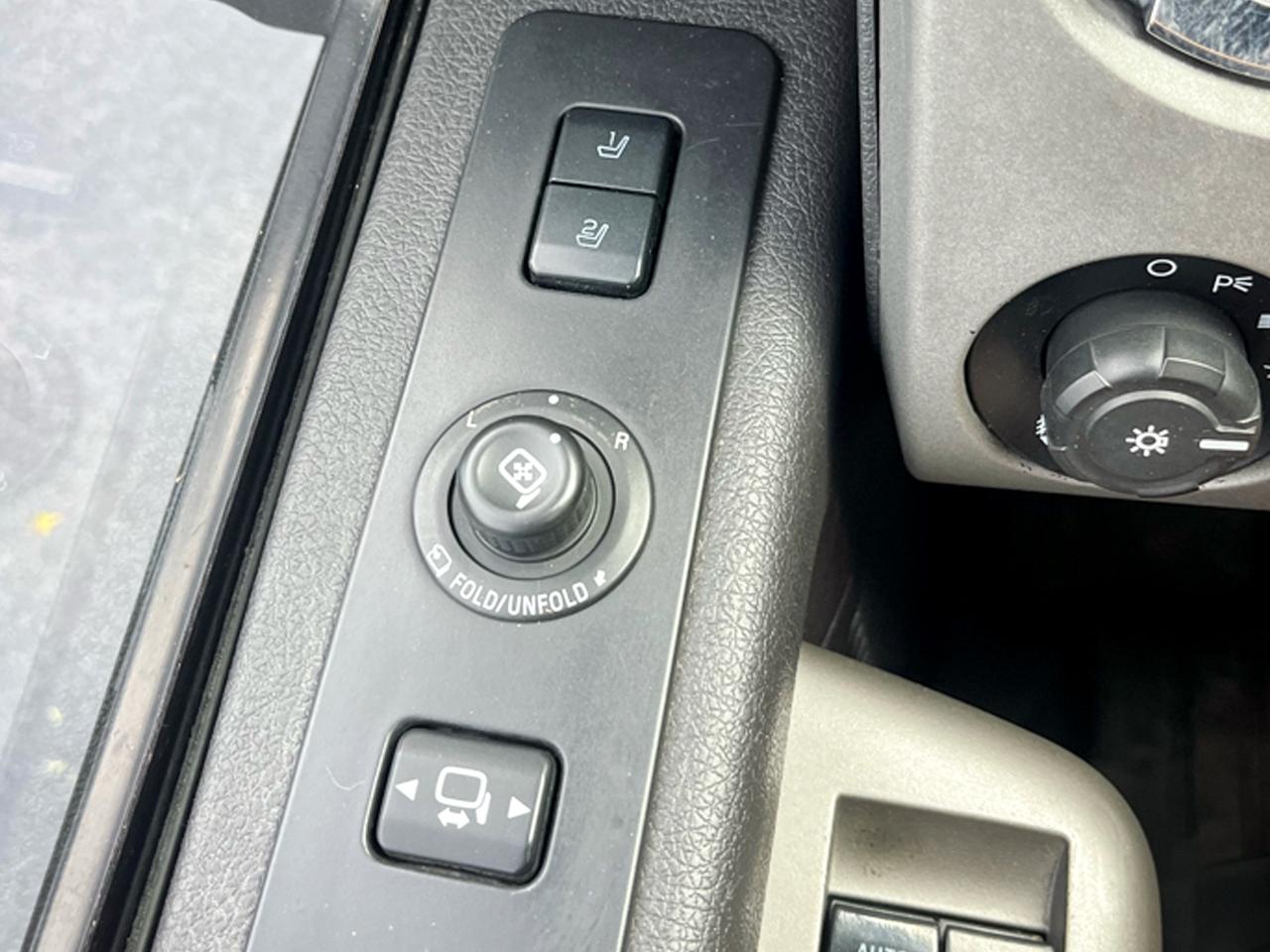 Ford Super Duty F-350 SRW  2016