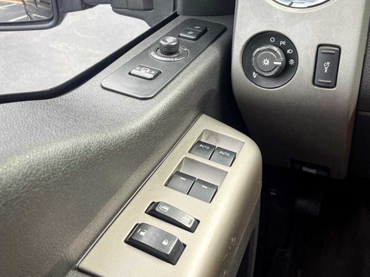 Ford Super Duty F-350 SRW  2016