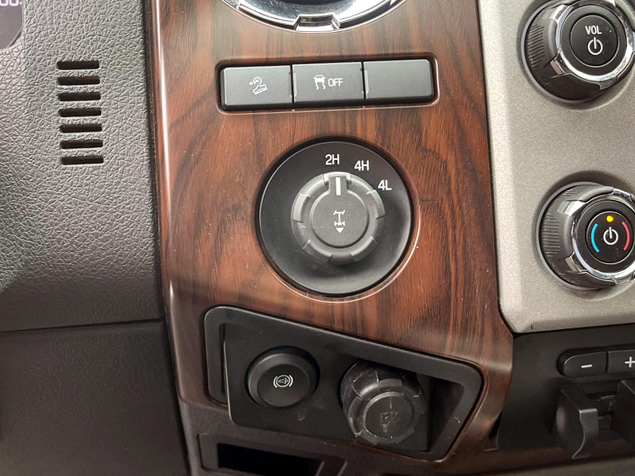 Ford Super Duty F-350 SRW  2016