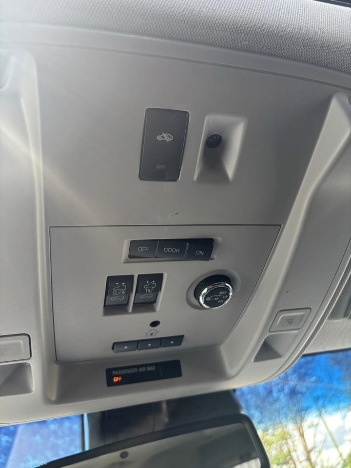 Chevrolet Tahoe  2018