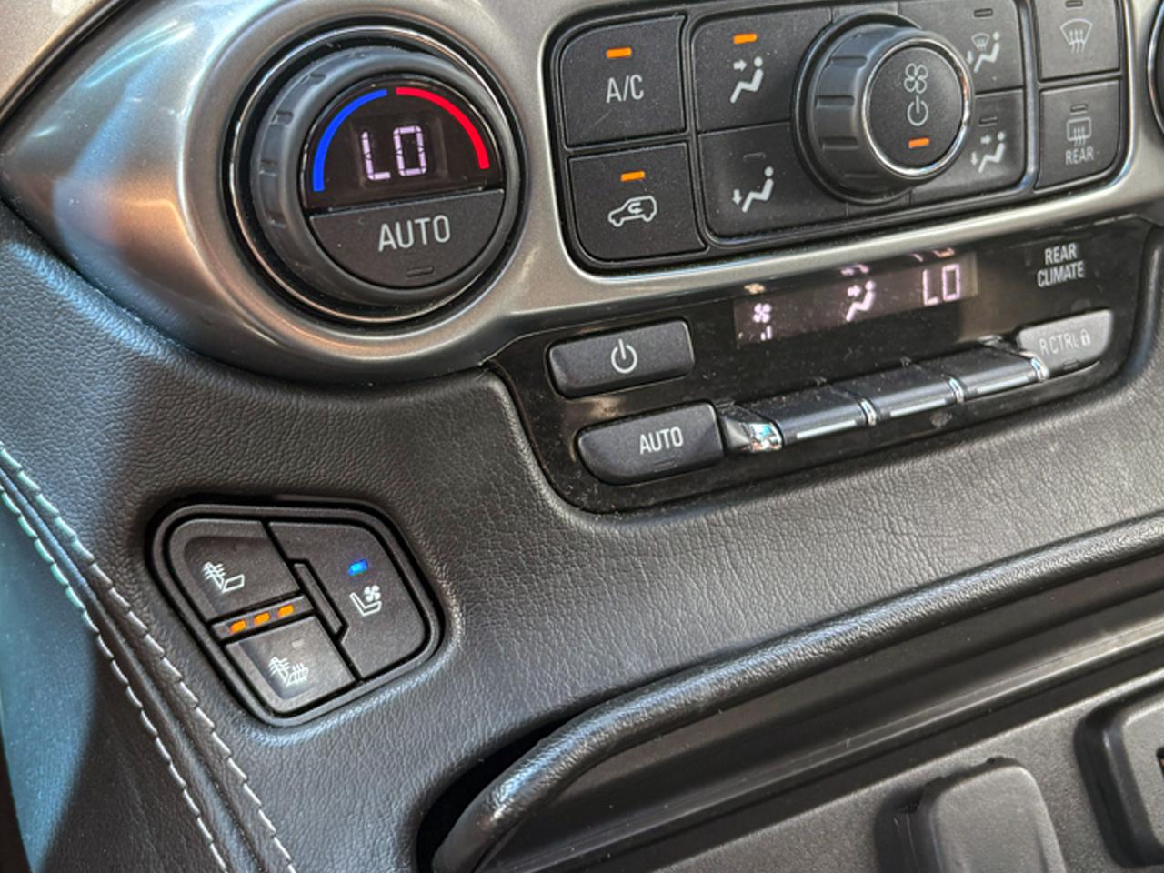 Chevrolet Tahoe  2018