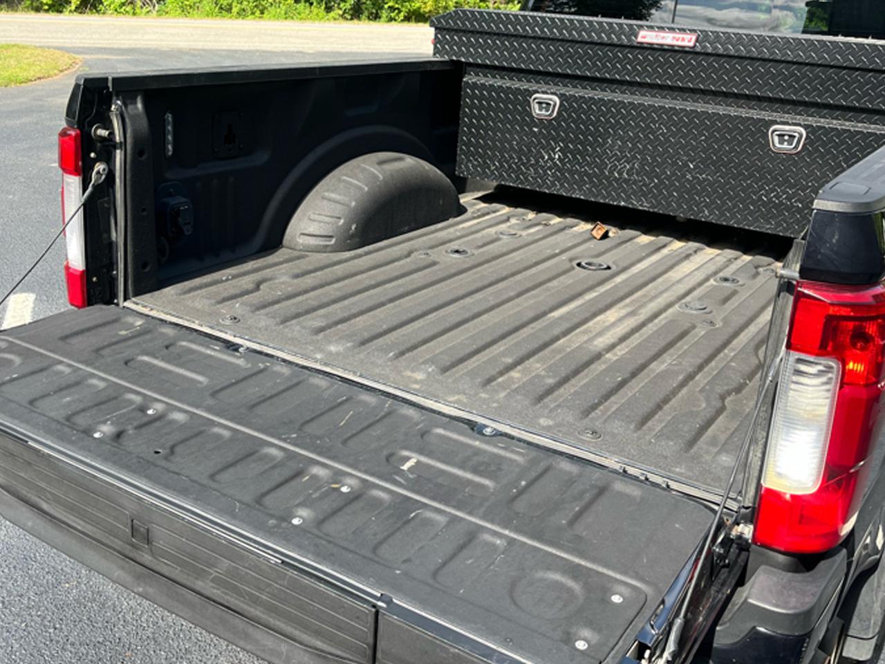 Ford Super Duty F-250 SRW Lariat 4WD Crew Cab 6.75' Box 2019