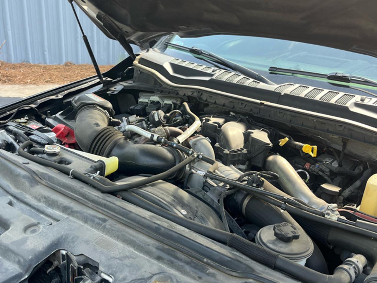 Ford Super Duty F-250 SRW Lariat 4WD Crew Cab 6.75' Box 2019