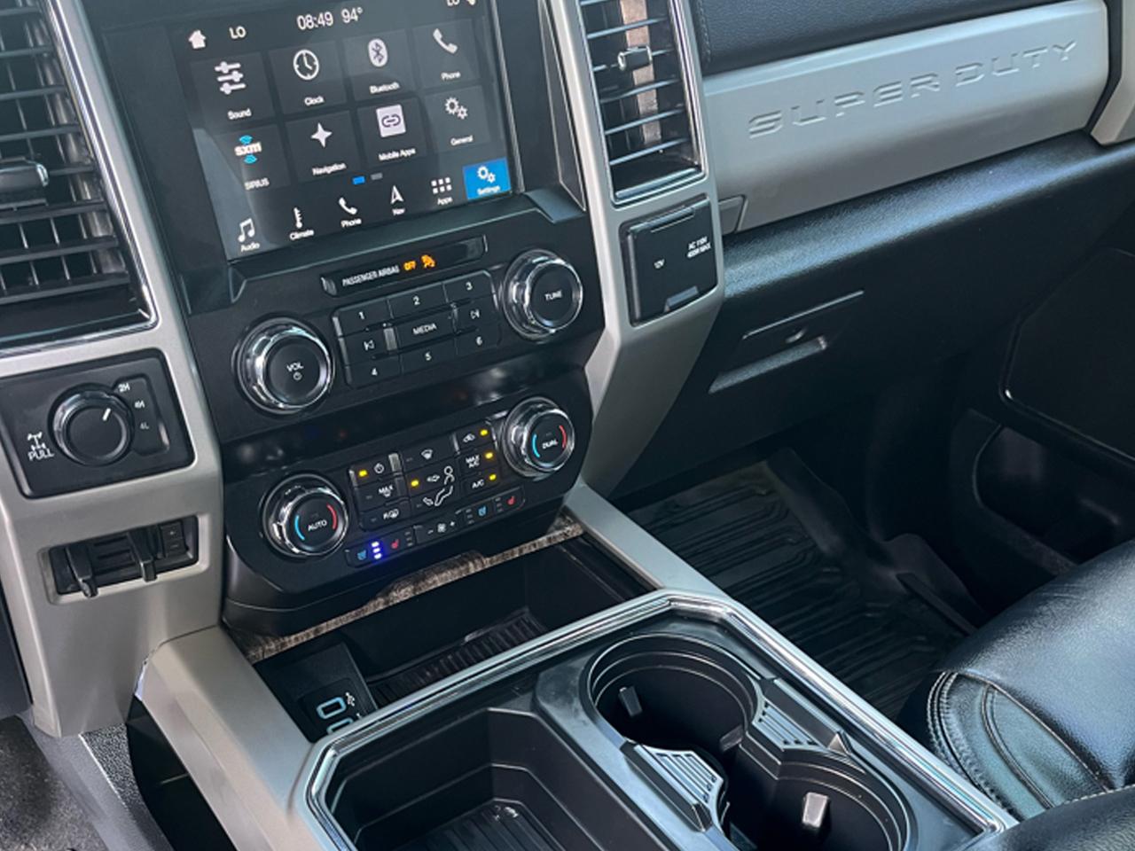 Ford Super Duty F-250 SRW Lariat 4WD Crew Cab 6.75' Box 2019