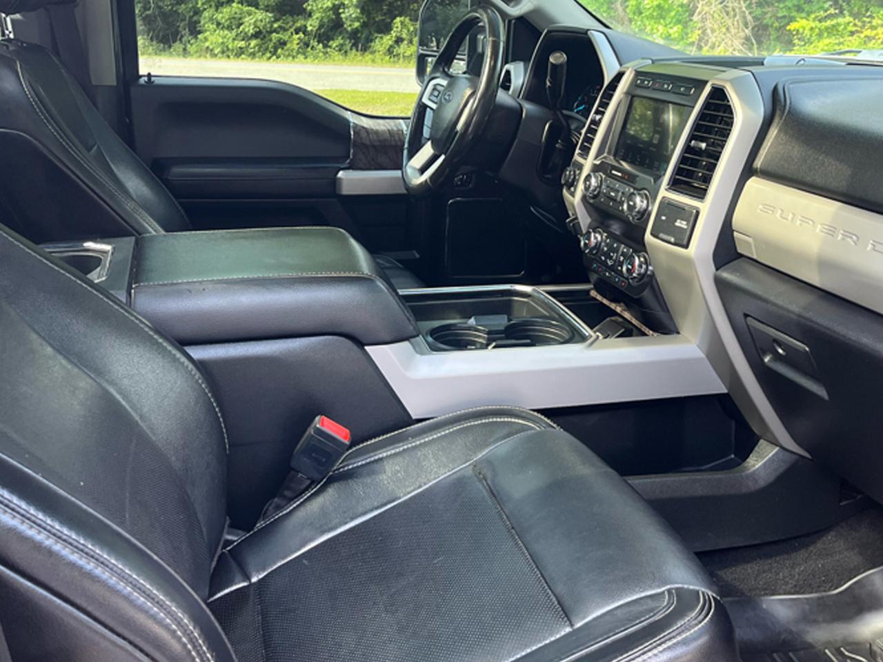 Ford Super Duty F-250 SRW Lariat 4WD Crew Cab 6.75' Box 2019