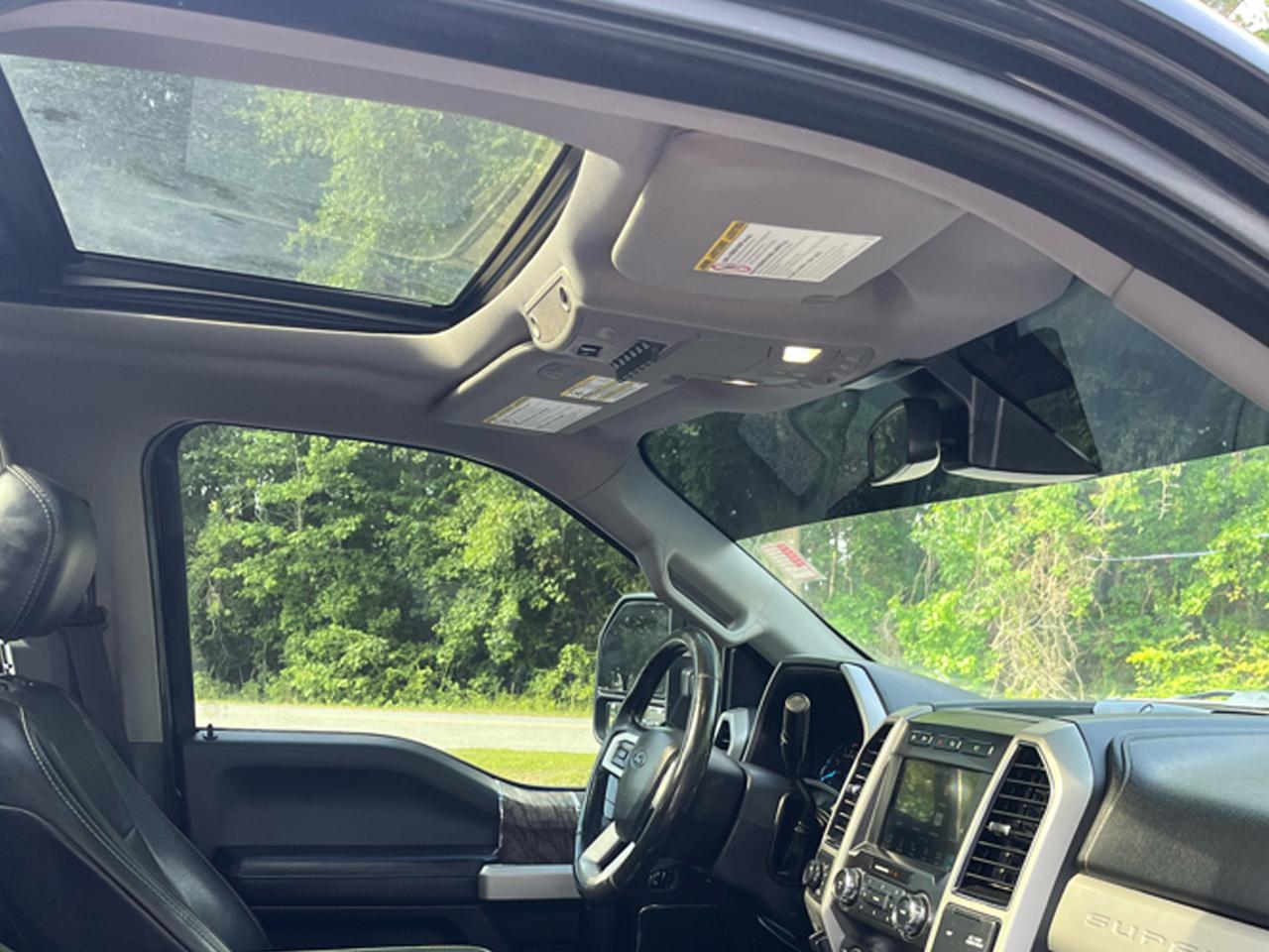 Ford Super Duty F-250 SRW Lariat 4WD Crew Cab 6.75' Box 2019